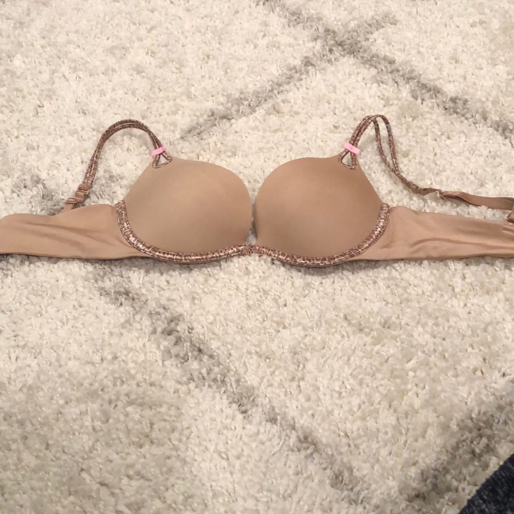 Victoria’s Secret push up bra